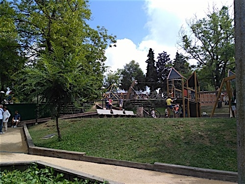 Speeltuin in centrum Sangiacomo